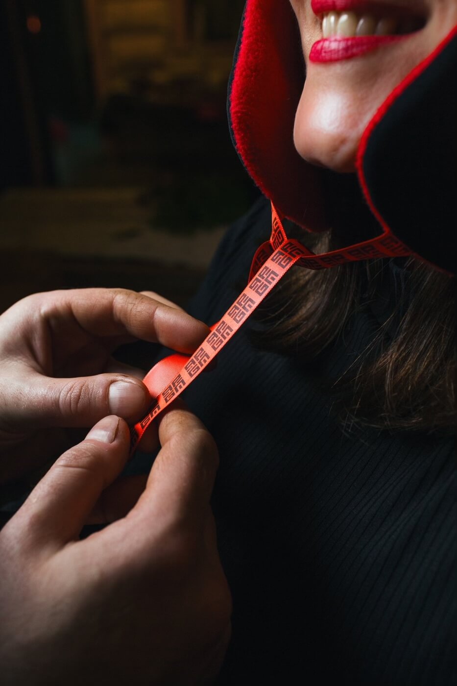 Жар держим - голову бережём